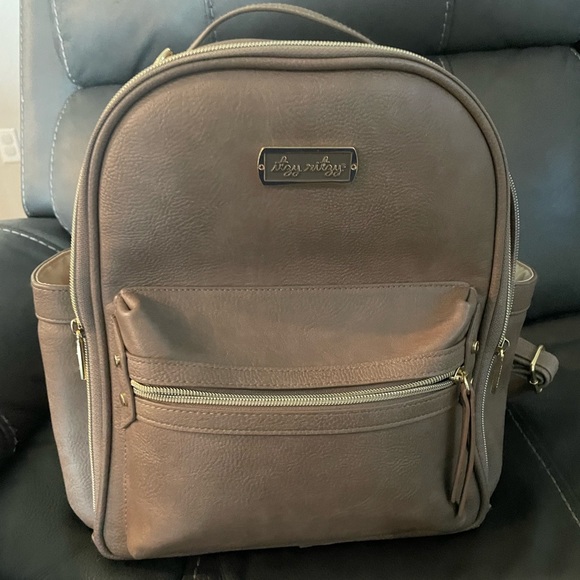 Itzy ritzy mini diaper bag taupe - Picture 1 of 5